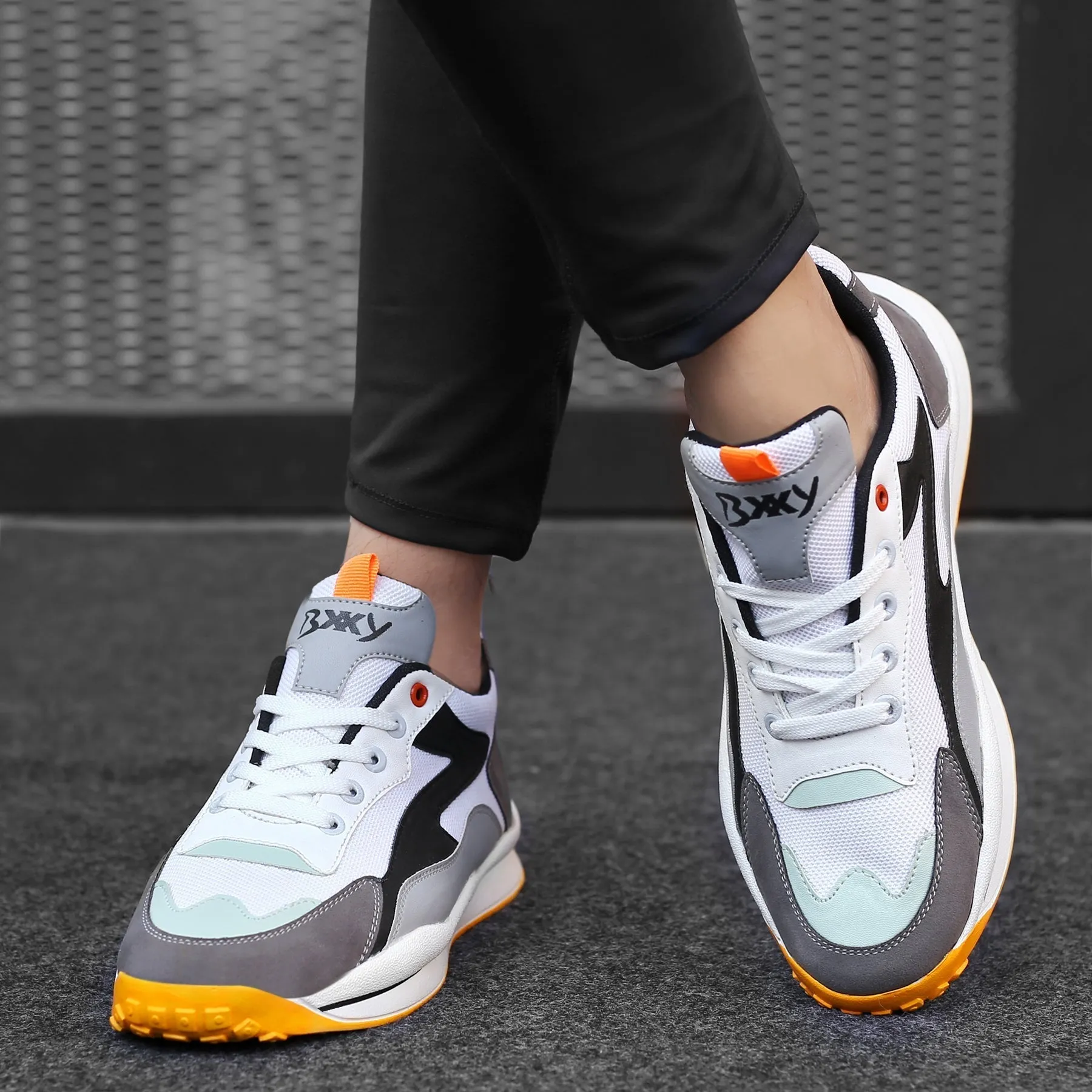 Men's New Latest Trendiest Outdoor Sneaker Shoes