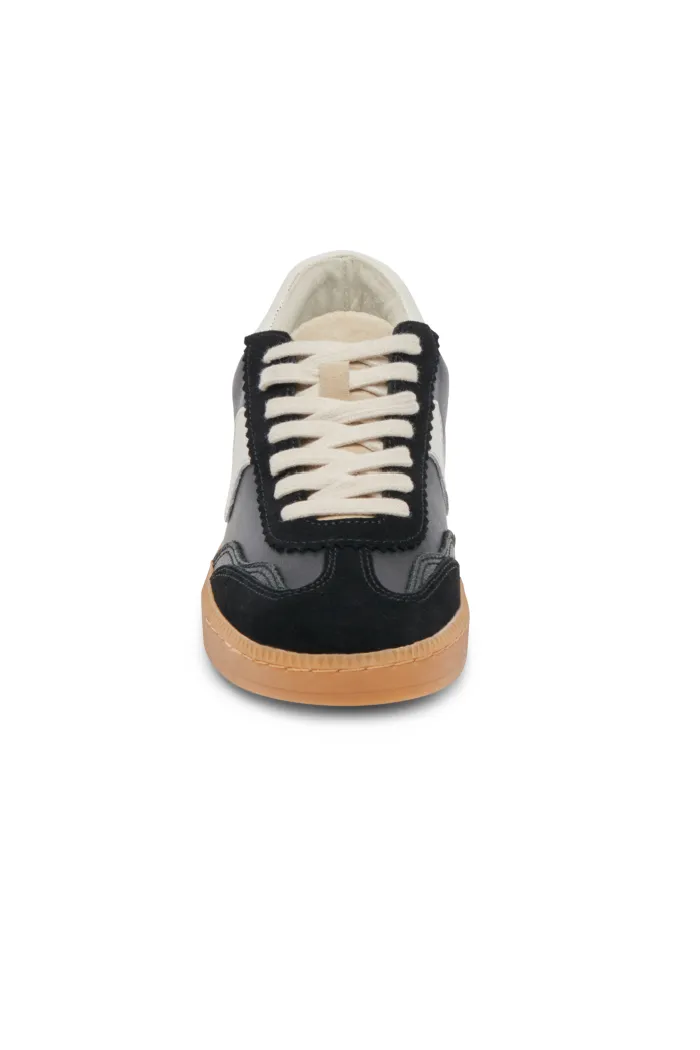 NOTICE SNEAKERS