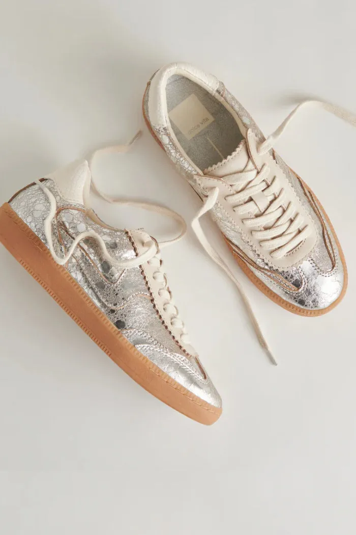 NOTICE SNEAKERS