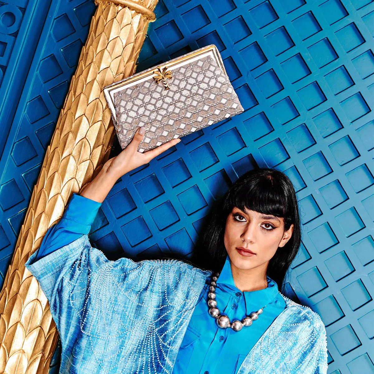 SHIELD PALM GRACE CLUTCH