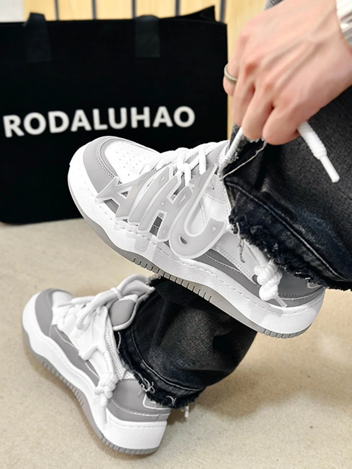 Sneakerhill Street Versatile Luminous Fluorescent Boardshoes - 1803