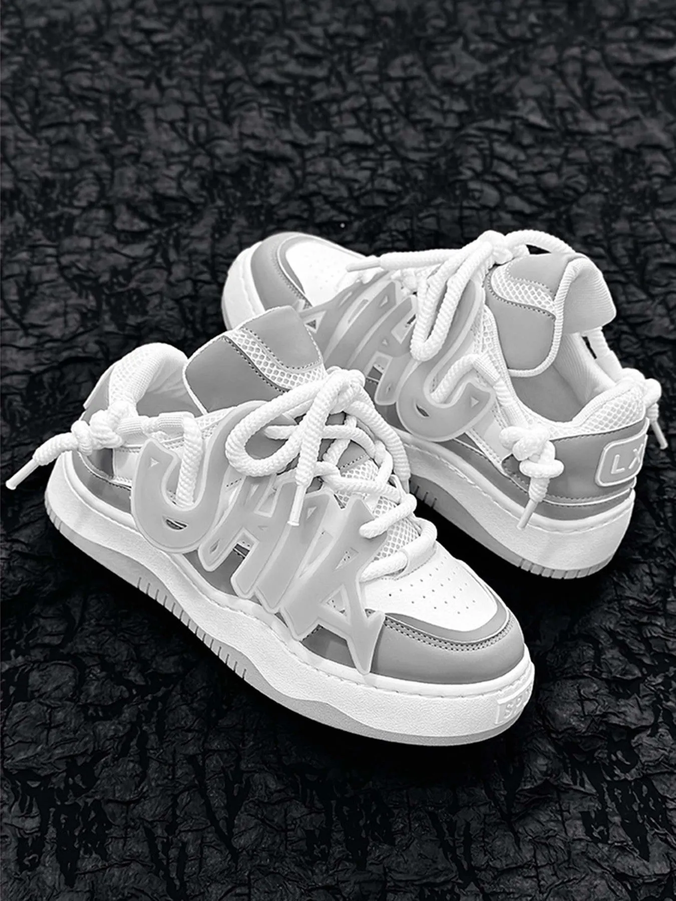 Sneakerhill Street Versatile Luminous Fluorescent Boardshoes - 1803