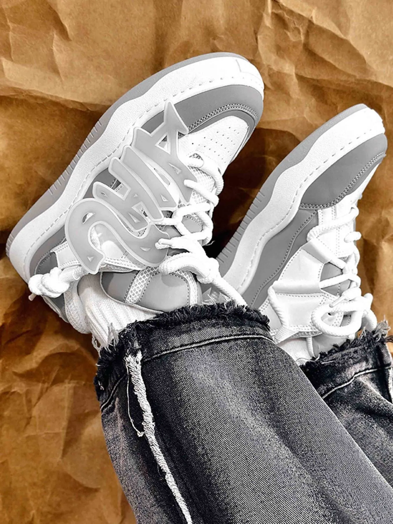 Sneakerhill Street Versatile Luminous Fluorescent Boardshoes - 1803